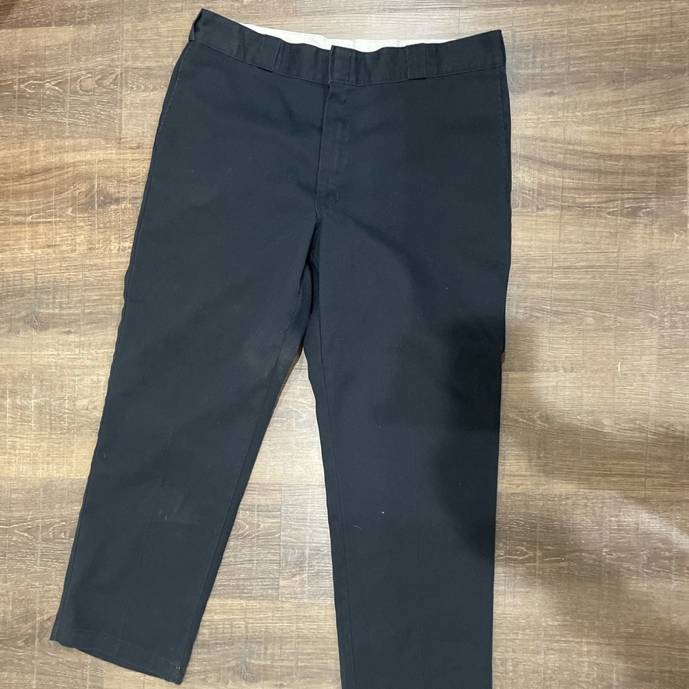 size 40x30 dickies great condition